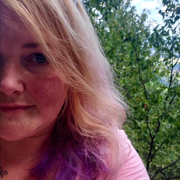 Meet your Posher, Sabrina - Picture 8 of 8